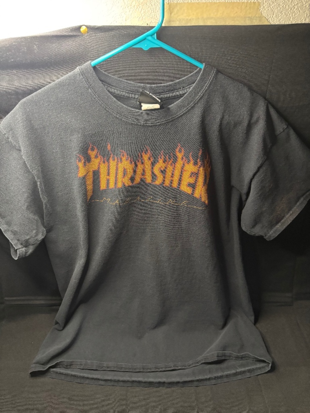 Thrasher Magazine Men's Medium Flame Logo Blck Skate Graphic Short Sleeve TShirt